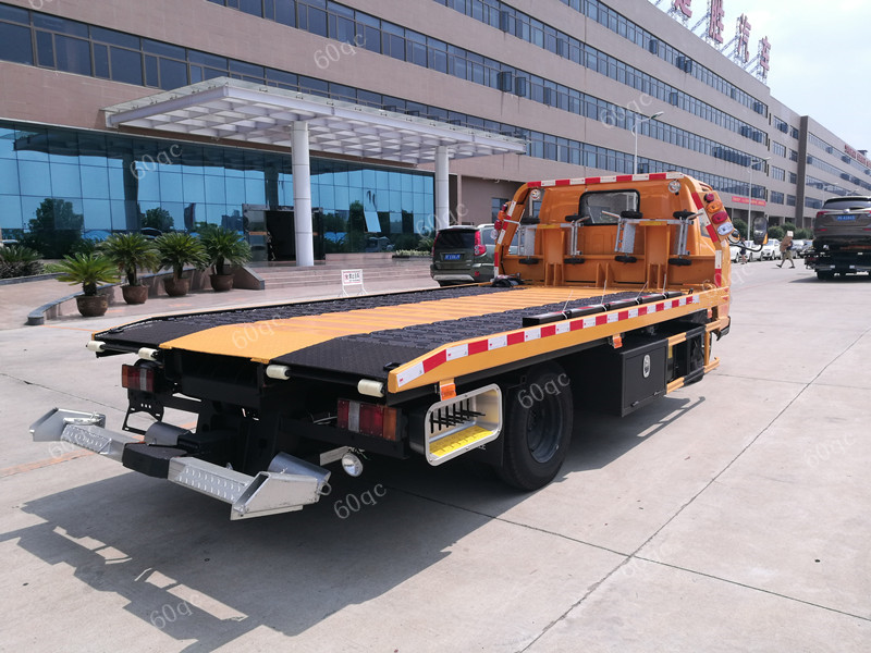 江鈴順達藍牌一拖二清障車