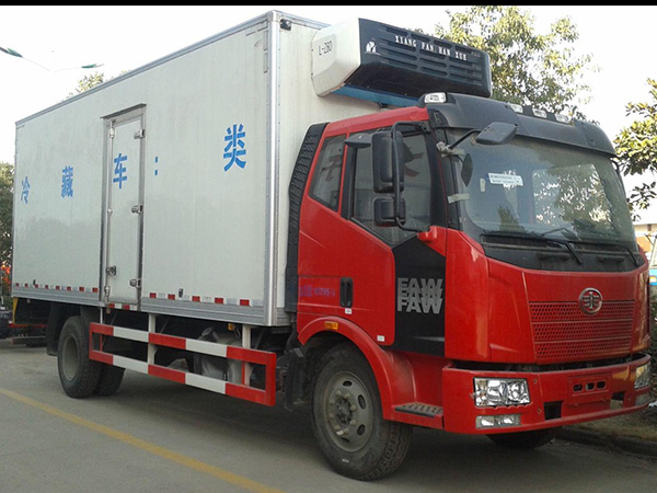 解放J6新款6.8米貨廂冷藏車 解放J6新款6.8米貨廂冷藏車