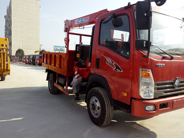 小型王牌3.2噸藍(lán)牌隨車吊 小型王牌3.2噸藍(lán)牌隨車吊