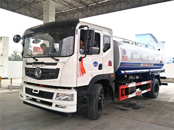 東風T5新款灑水車