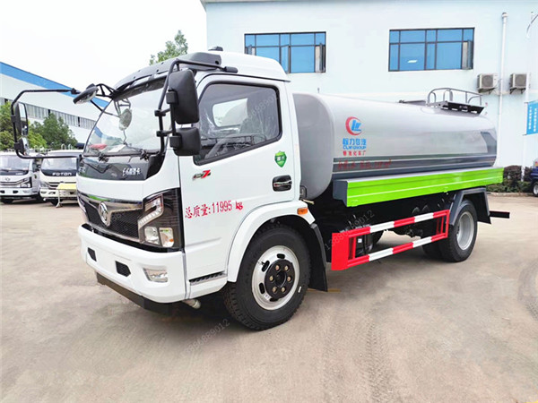 新款東風福瑞卡8.5噸灑水車 新款東風福瑞卡8.5噸灑水車