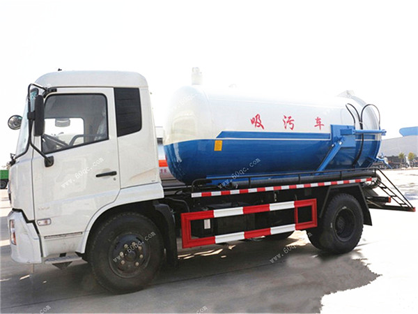 東風(fēng)天錦10方吸污車