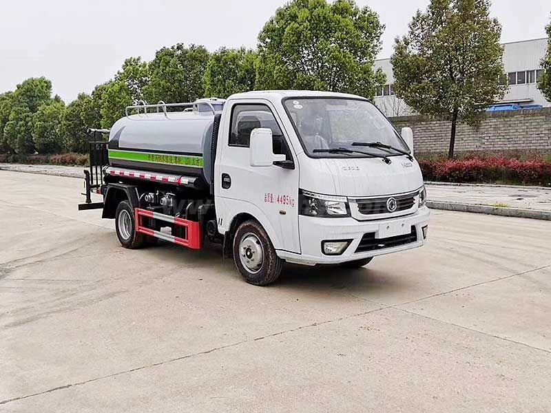 東風(fēng)途逸藍牌灑水車