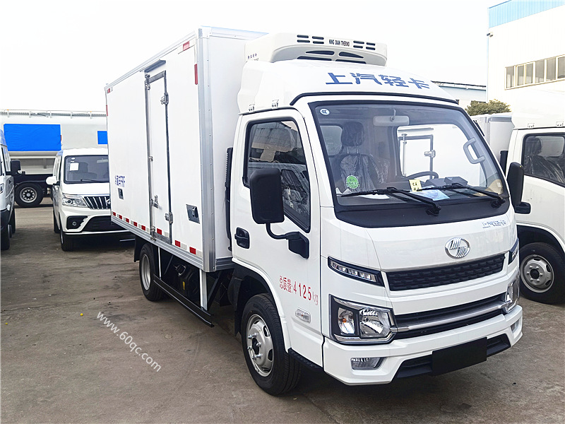 躍進(jìn)福星S80冷藏車(chē)