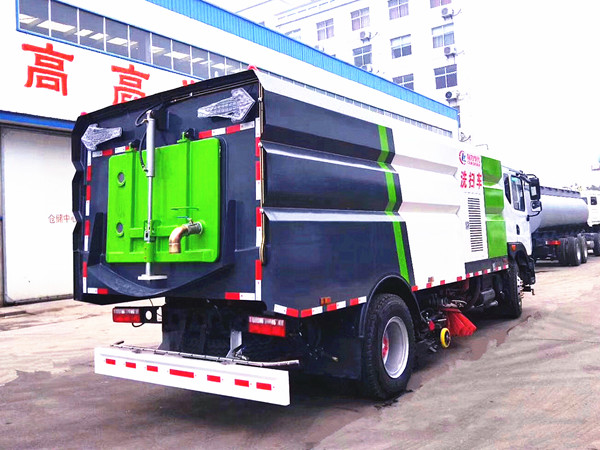 東風(fēng)多利卡15方洗掃車 東風(fēng)多利卡15方洗掃車