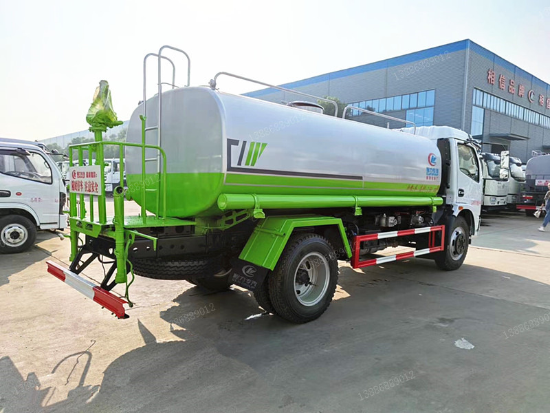 國六東風(fēng)福瑞卡F7灑水車