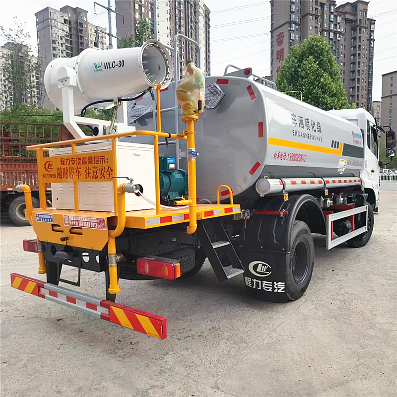 東風(fēng)商用12噸灑水車