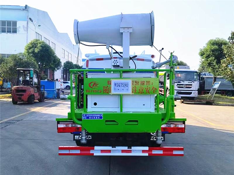 東風華神V3灑水霧炮車