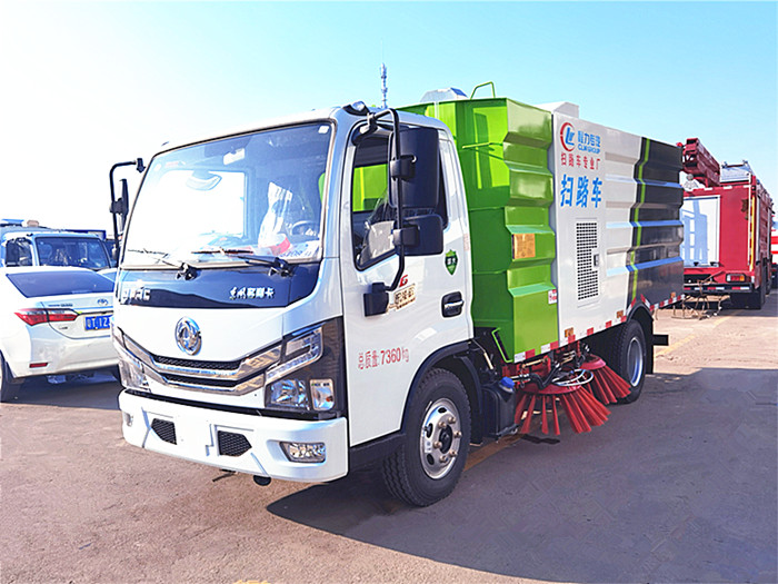 國六東風多利卡5方掃路車