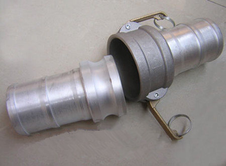 灑水車陰陽端，油罐車陰陽端