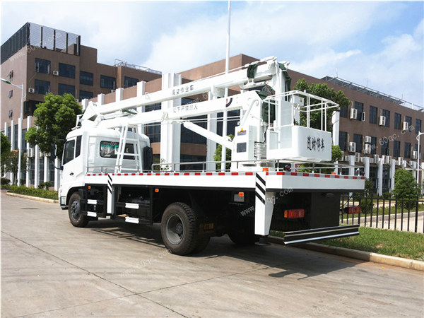東風(fēng)18-22米高空作業(yè)車