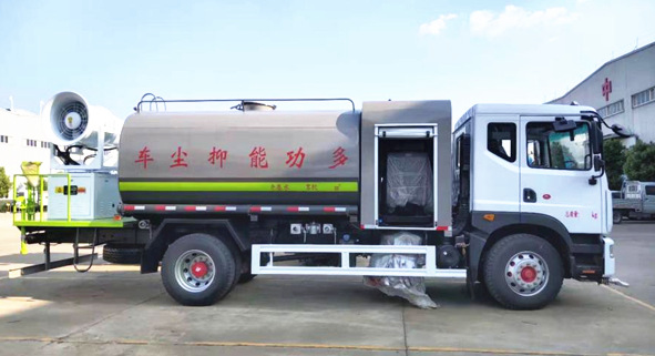 東風多利卡D9國六12方抑塵車