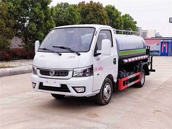 東風(fēng)途逸藍牌灑水車